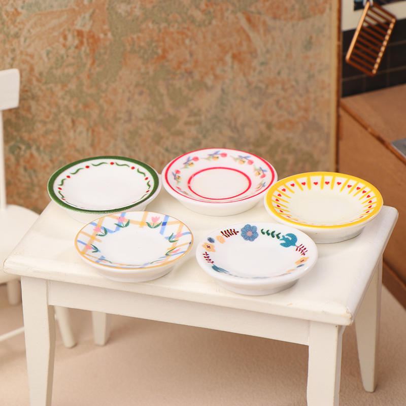 Mini assiettes pour maison de  - Dollhouse Furniture Set avis et prix